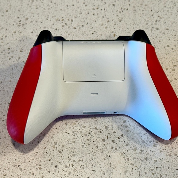 Xbox Series S Bundle - Picture 5 of 12